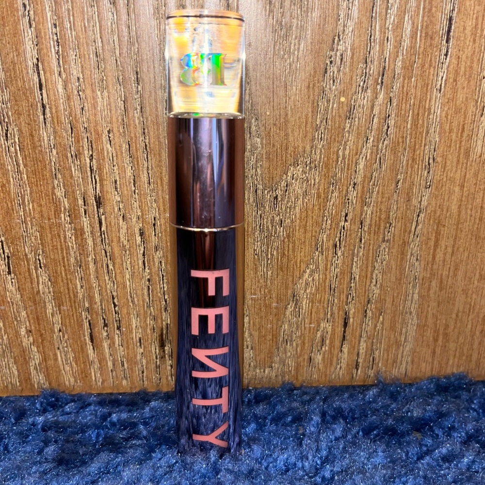 Fenty Beauty Velvet Liquid Lipstick C-Suite Heart (NEW WITHOUT BOX)
